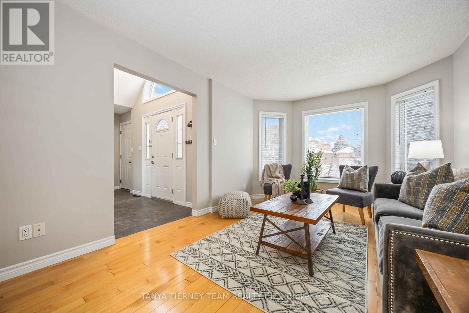 16 Milne Street, Whitby, Ontario  L1N 9H7 - Photo 10 - E12749320