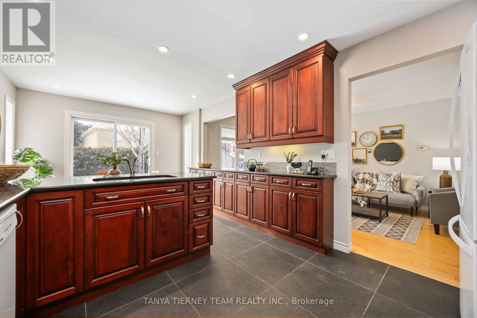 16 Milne Street, Whitby, Ontario  L1N 9H7 - Photo 25 - E12749320