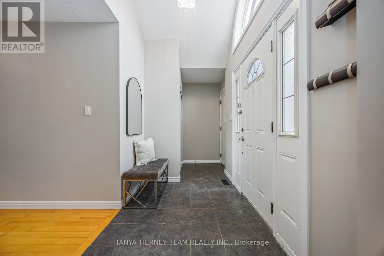 16 Milne Street, Whitby, Ontario  L1N 9H7 - Photo 7 - E12749320