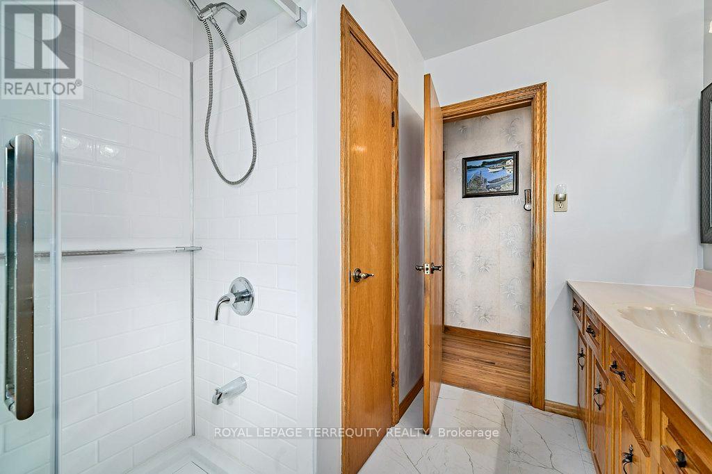 52 Bainhart Crescent, Toronto, Ontario  M1H 2R3 - Photo 25 - E12749324