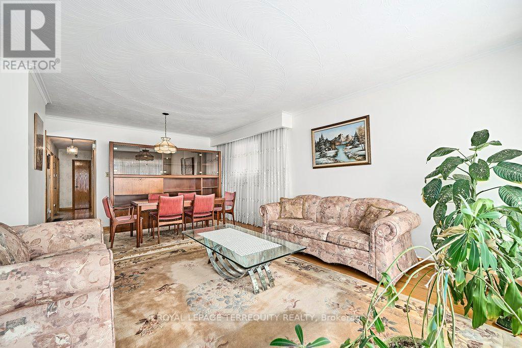 52 Bainhart Crescent, Toronto, Ontario  M1H 2R3 - Photo 8 - E12749324