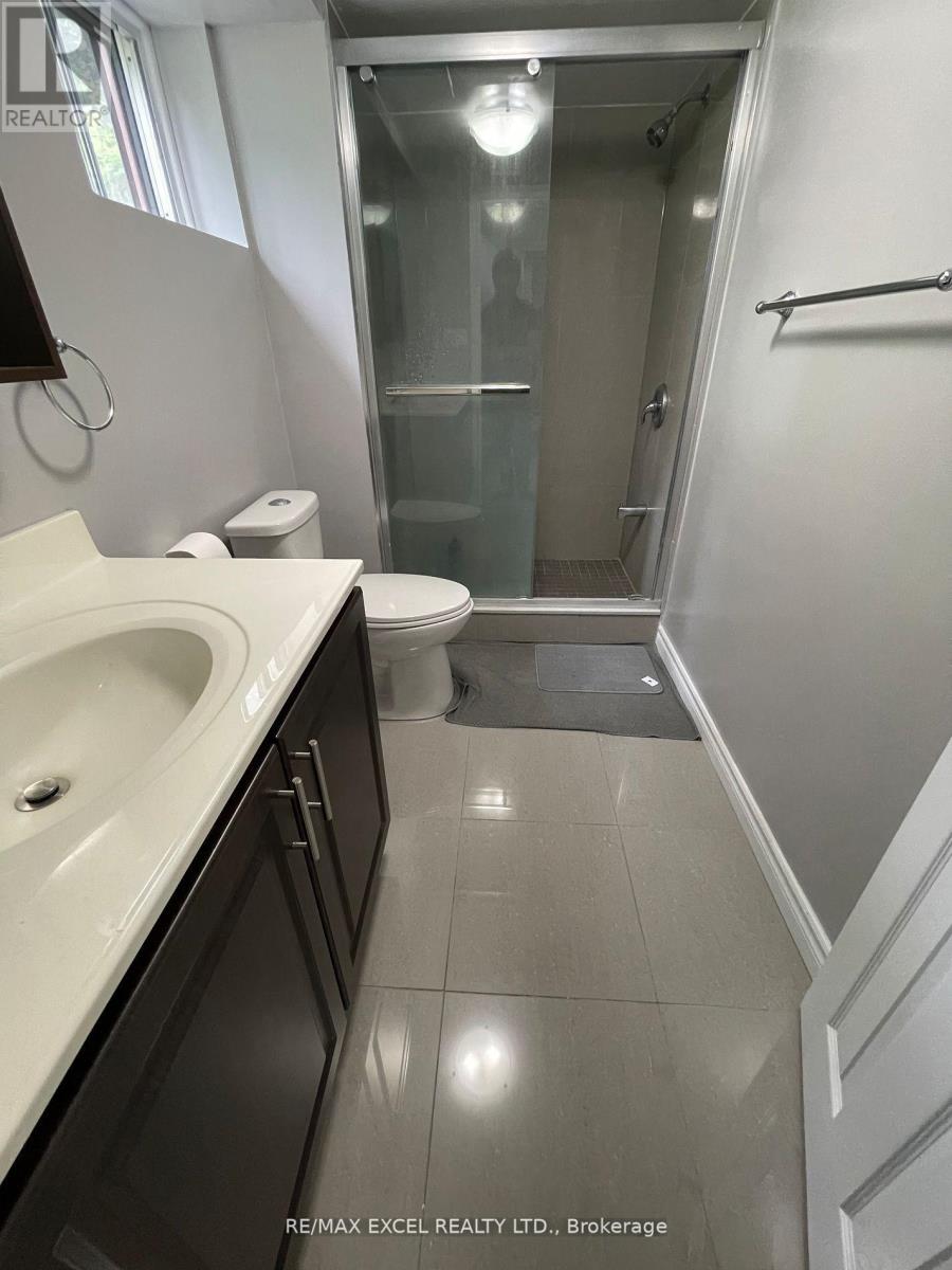 32 Todd Road, Toronto, Ontario  M1S 2J9 - Photo 4 - E12749360