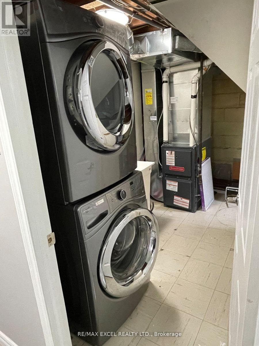 32 Todd Road, Toronto, Ontario  M1S 2J9 - Photo 6 - E12749360