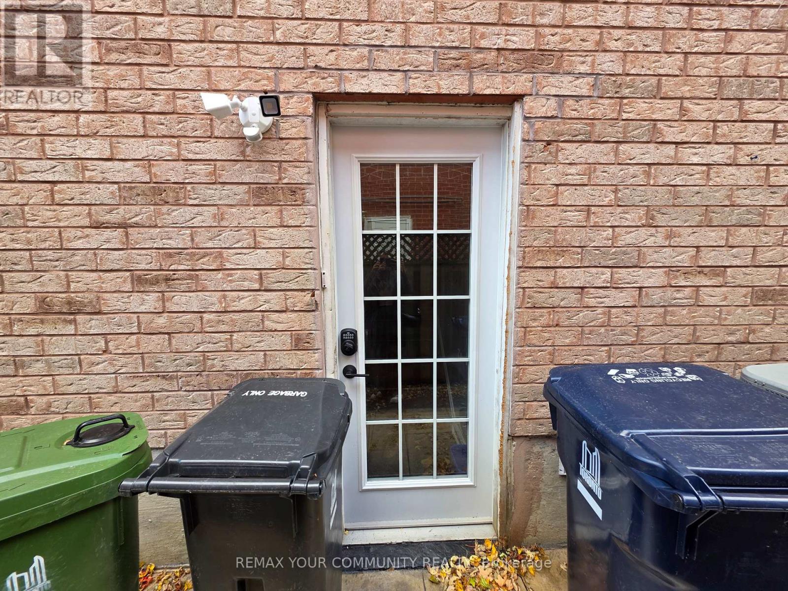 Bsmt - 64 Morningside Parkway, Toronto, Ontario  M1E 3C2 - Photo 2 - E12749400