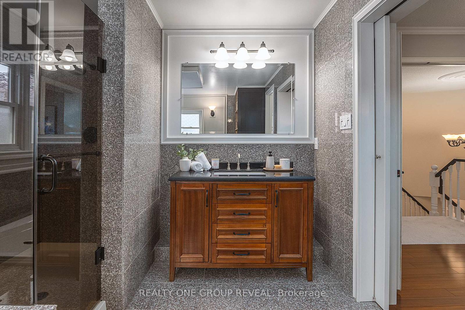 11 Nettle's Court, Whitby, Ontario  L1P 1L5 - Photo 25 - E12749406