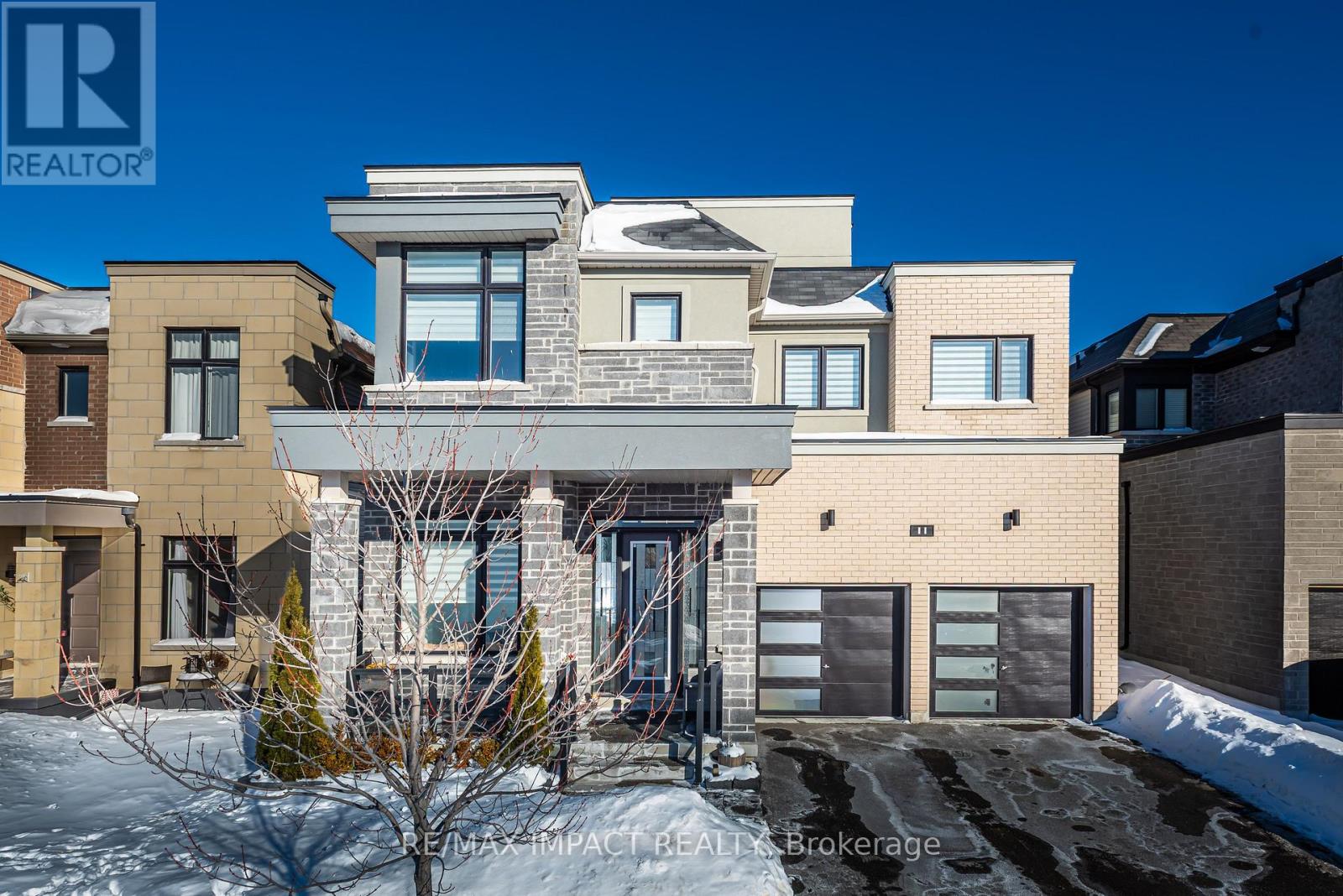 11 Larkin Lane, Clarington, Ontario  L1C 4A7 - Photo 3 - E12749506