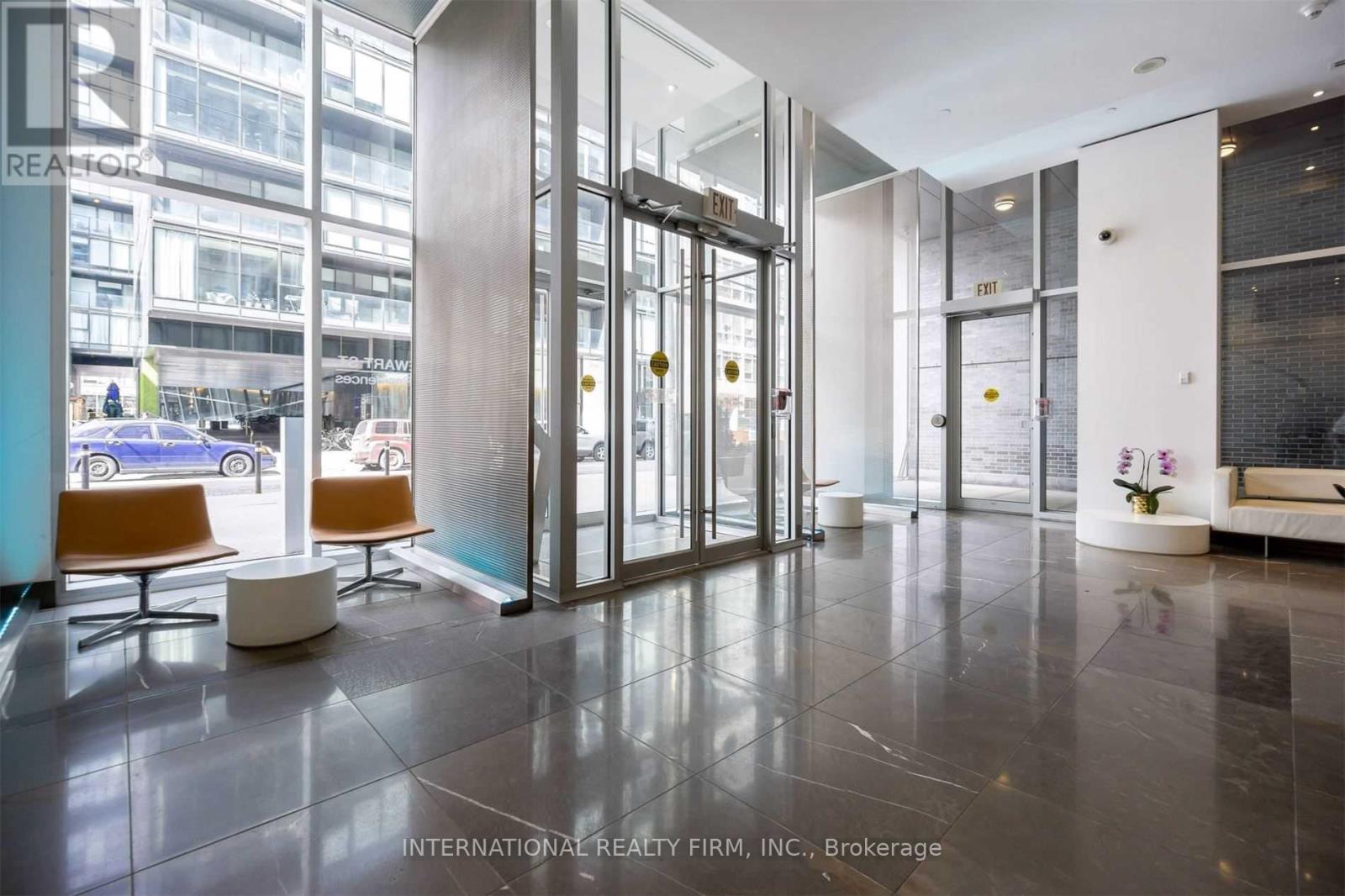 402 - 55 Stewart Street, Toronto, Ontario  M5V 2V1 - Photo 4 - C12744820