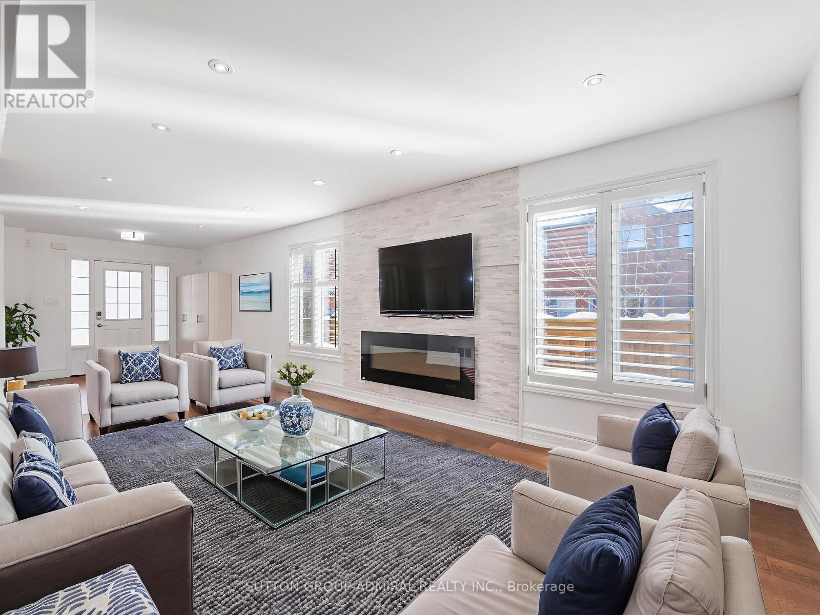 172 Kingsview Drive, Vaughan, Ontario  L4H 2Z3 - Photo 4 - N12749332