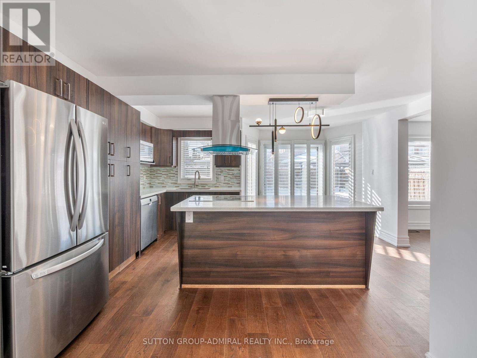 172 Kingsview Drive, Vaughan, Ontario  L4H 2Z3 - Photo 6 - N12749332