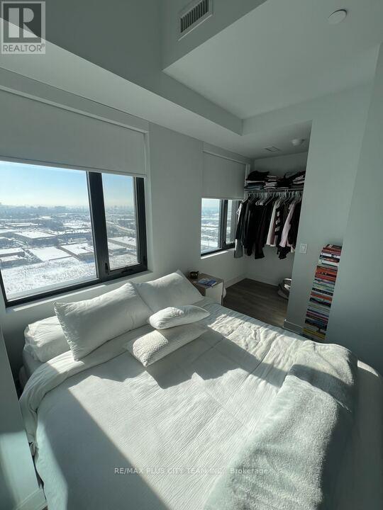 1907 - 2920 Hwy7 Road, Vaughan, Ontario  L4K 0P4 - Photo 12 - N12749404