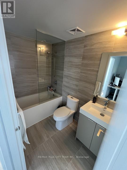 1907 - 2920 Hwy7 Road, Vaughan, Ontario  L4K 0P4 - Photo 14 - N12749404