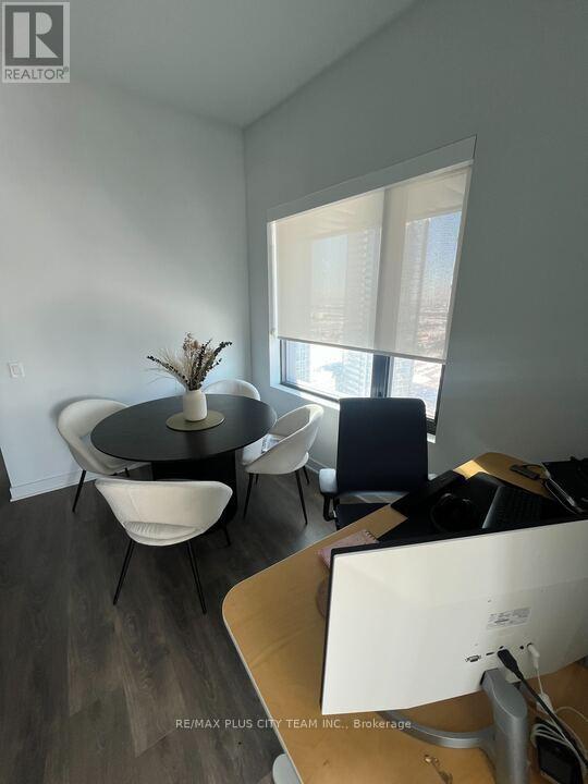 1907 - 2920 Hwy7 Road, Vaughan, Ontario  L4K 0P4 - Photo 5 - N12749404