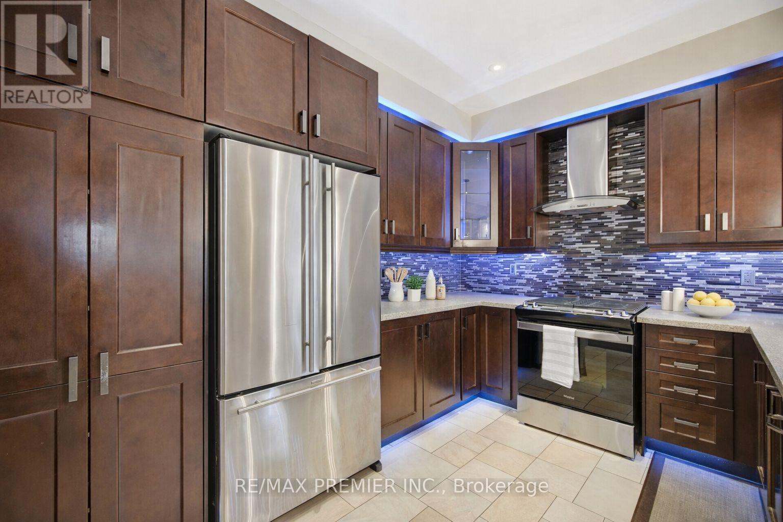 56 Stark Crescent, Vaughan, Ontario  L4H 0J4 - Photo 11 - N12749444