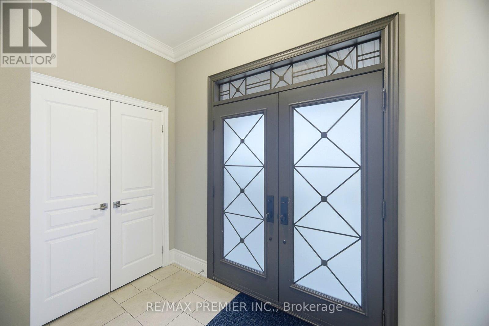 56 Stark Crescent, Vaughan, Ontario  L4H 0J4 - Photo 3 - N12749444