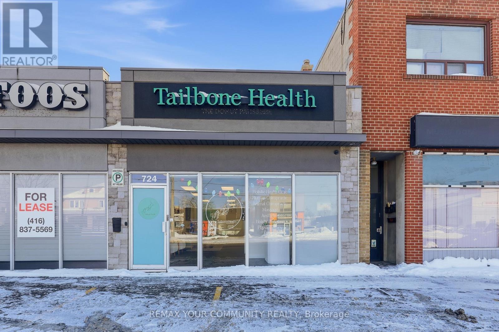 724 LAKESHORE ROAD E, Mississauga, Ontario