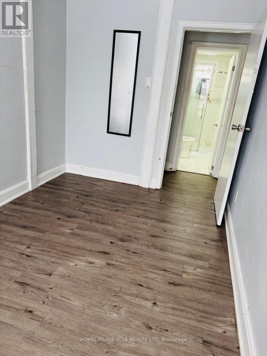 12084 Hurontario Street, Brampton, Ontario  L7A 1E6 - Photo 4 - W12644634