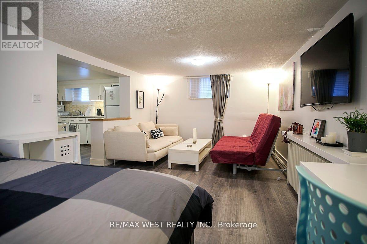 Basement - 1120 Glencairn Avenue, Toronto, Ontario  M6B 2B4 - Photo 9 - W12740764