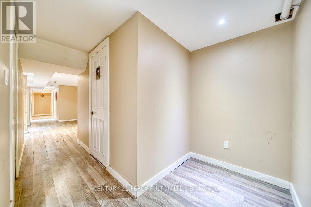 1606 Queen Street W, Toronto, Ontario  M6R 1A8 - Photo 17 - W12748030