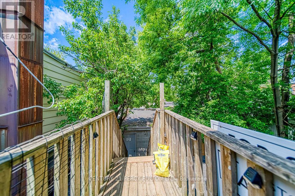 1606 Queen Street W, Toronto, Ontario  M6R 1A8 - Photo 39 - W12748030