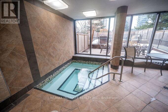 1208 - 300 Webb Drive, Mississauga, Ontario  L5B 3W3 - Photo 19 - W12749276