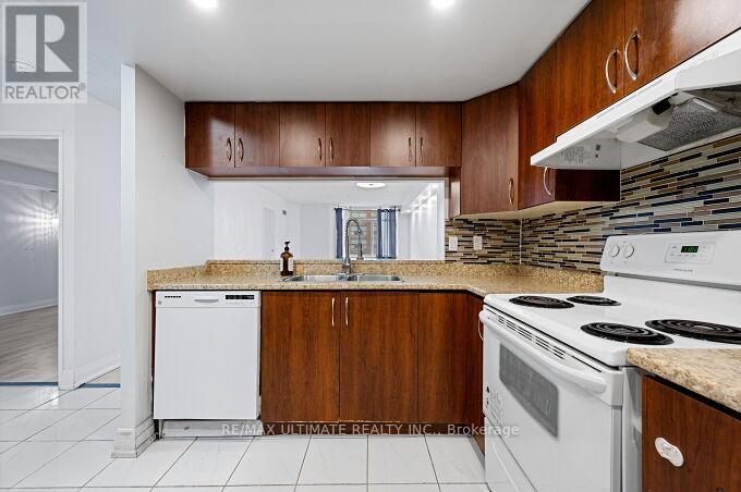 1208 - 300 Webb Drive, Mississauga, Ontario  L5B 3W3 - Photo 8 - W12749276