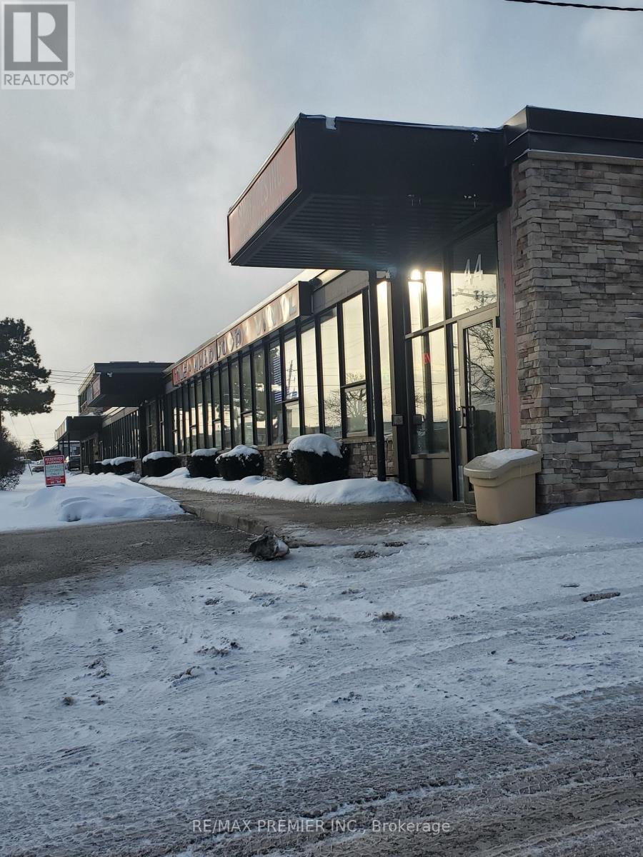 44 SAMOR ROAD, Toronto, Ontario