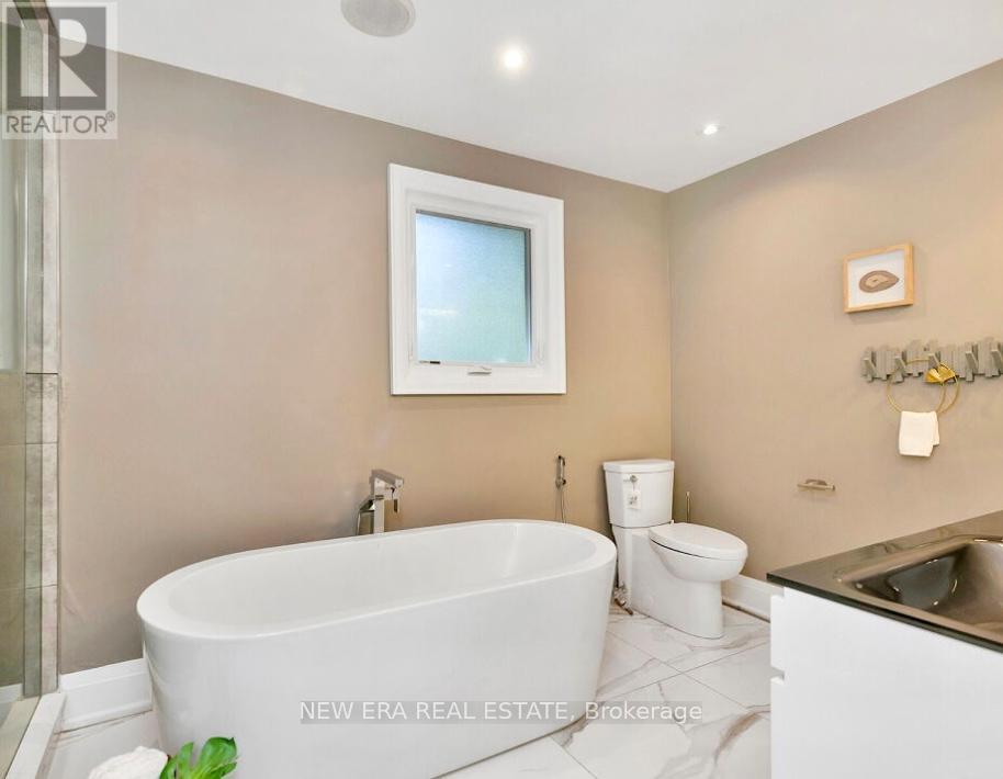 2068 Mississauga Road, Mississauga, Ontario  L5H 2K6 - Photo 22 - W12749336