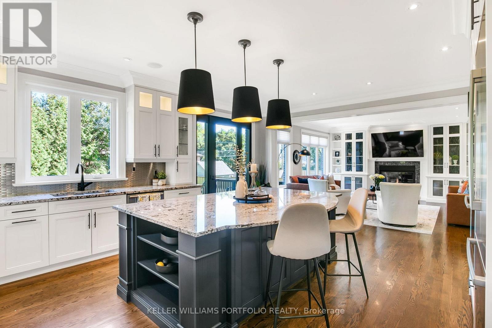 7 MAYDOLPH ROAD, Toronto, Ontario