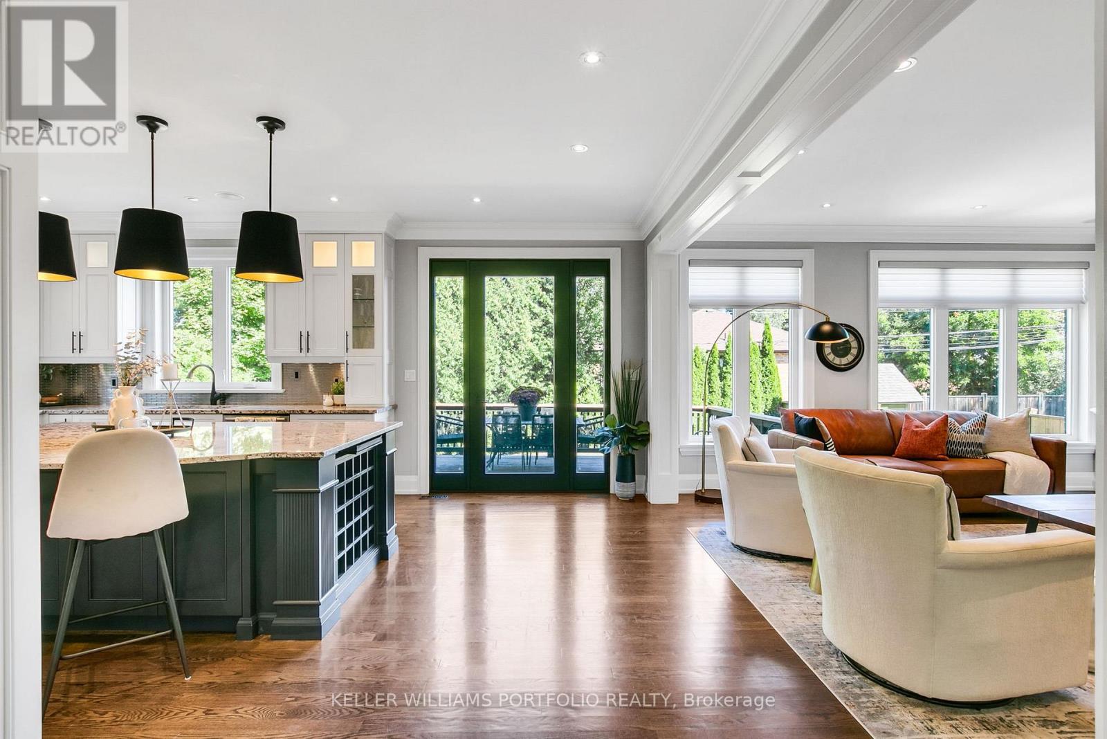 7 Maydolph Road, Toronto, Ontario  M9B 1V5 - Photo 6 - W12749350