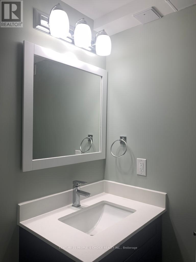 Bsmt - 5 Nomad Crescent, Brampton, Ontario  L6Y 5N4 - Photo 16 - W12749354