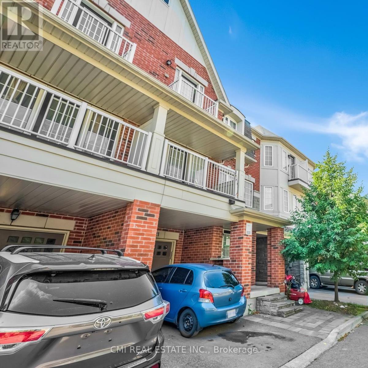 21 Kayak Heights, Brampton, Ontario  L6Z 0H8 - Photo 2 - W12749368