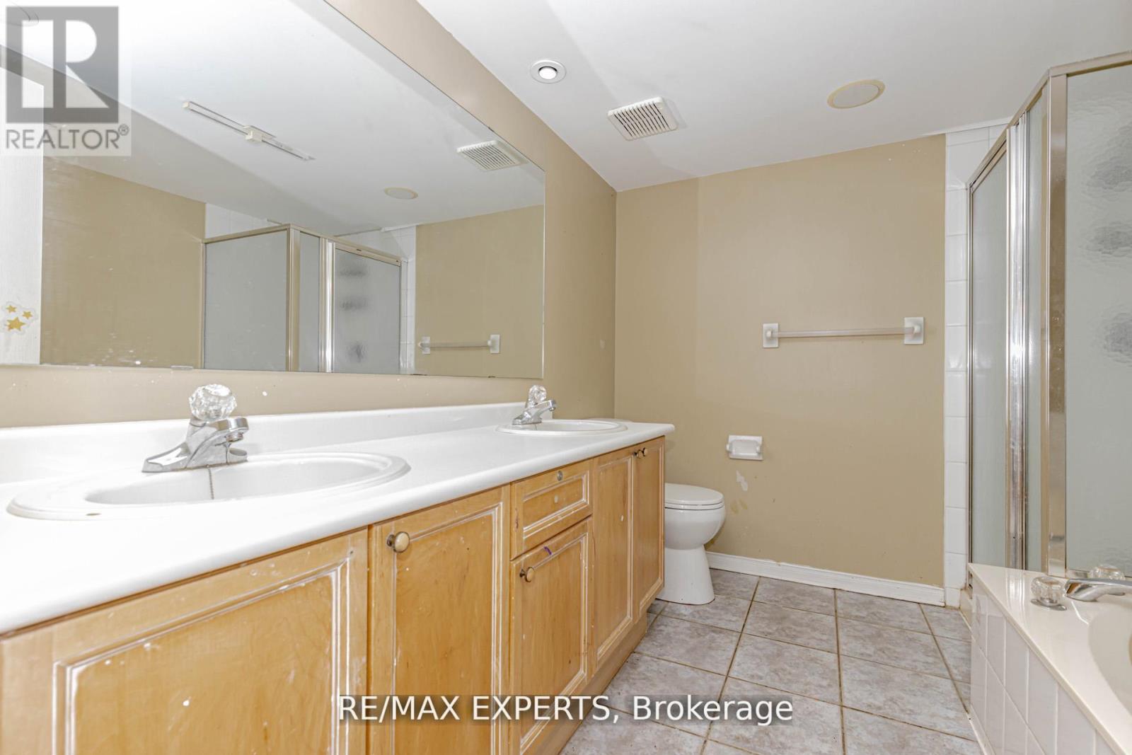 17b - 1084 Queen Street W, Mississauga, Ontario  L5H 4K4 - Photo 21 - W12749416