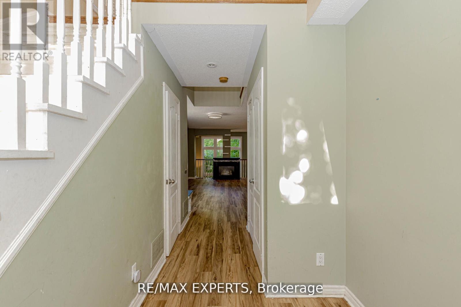 17b - 1084 Queen Street W, Mississauga, Ontario  L5H 4K4 - Photo 5 - W12749416