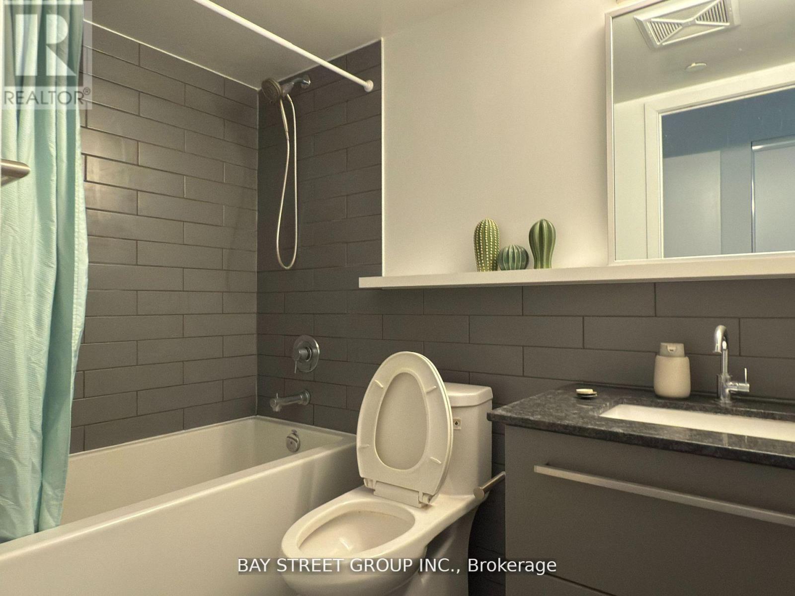 5 - 150 Flemington Road, Toronto, Ontario  M6A 0C5 - Photo 12 - W12749428