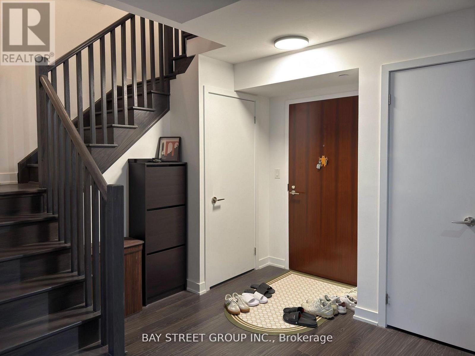 5 - 150 Flemington Road, Toronto, Ontario  M6A 0C5 - Photo 7 - W12749428