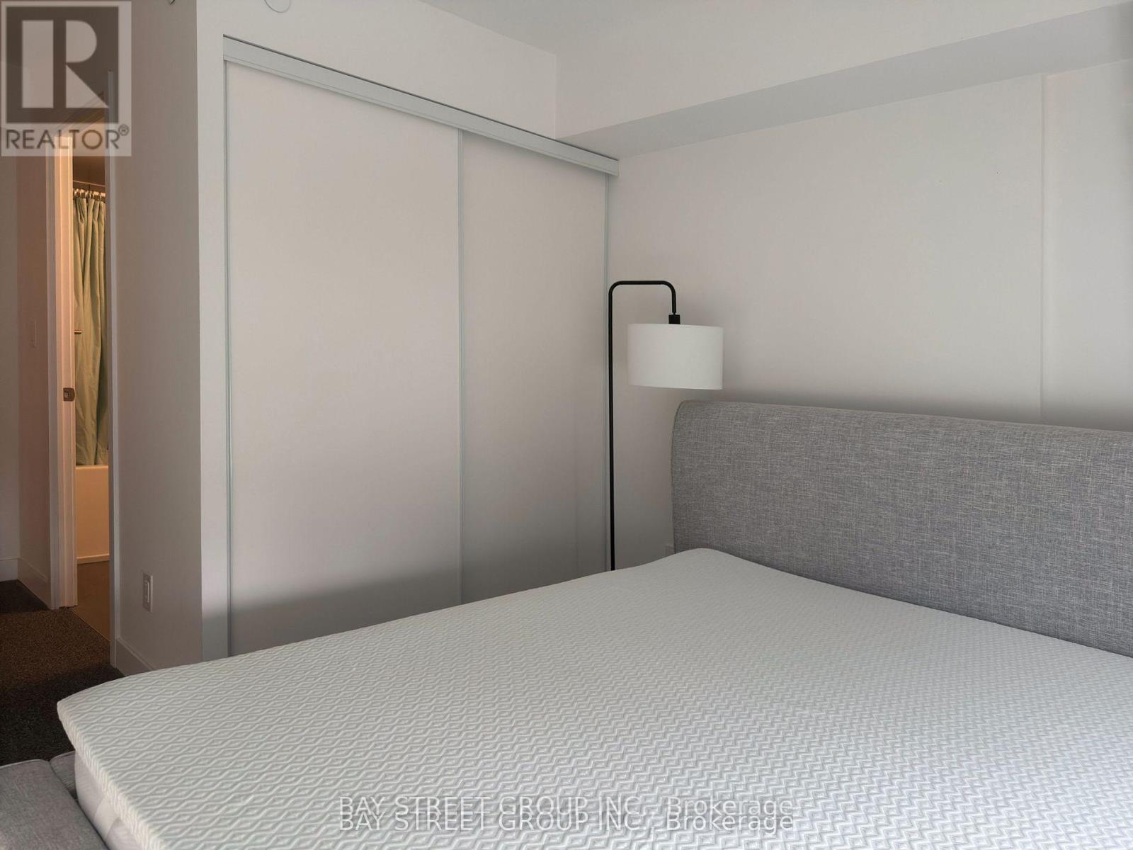 5 - 150 Flemington Road, Toronto, Ontario  M6A 0C5 - Photo 9 - W12749428