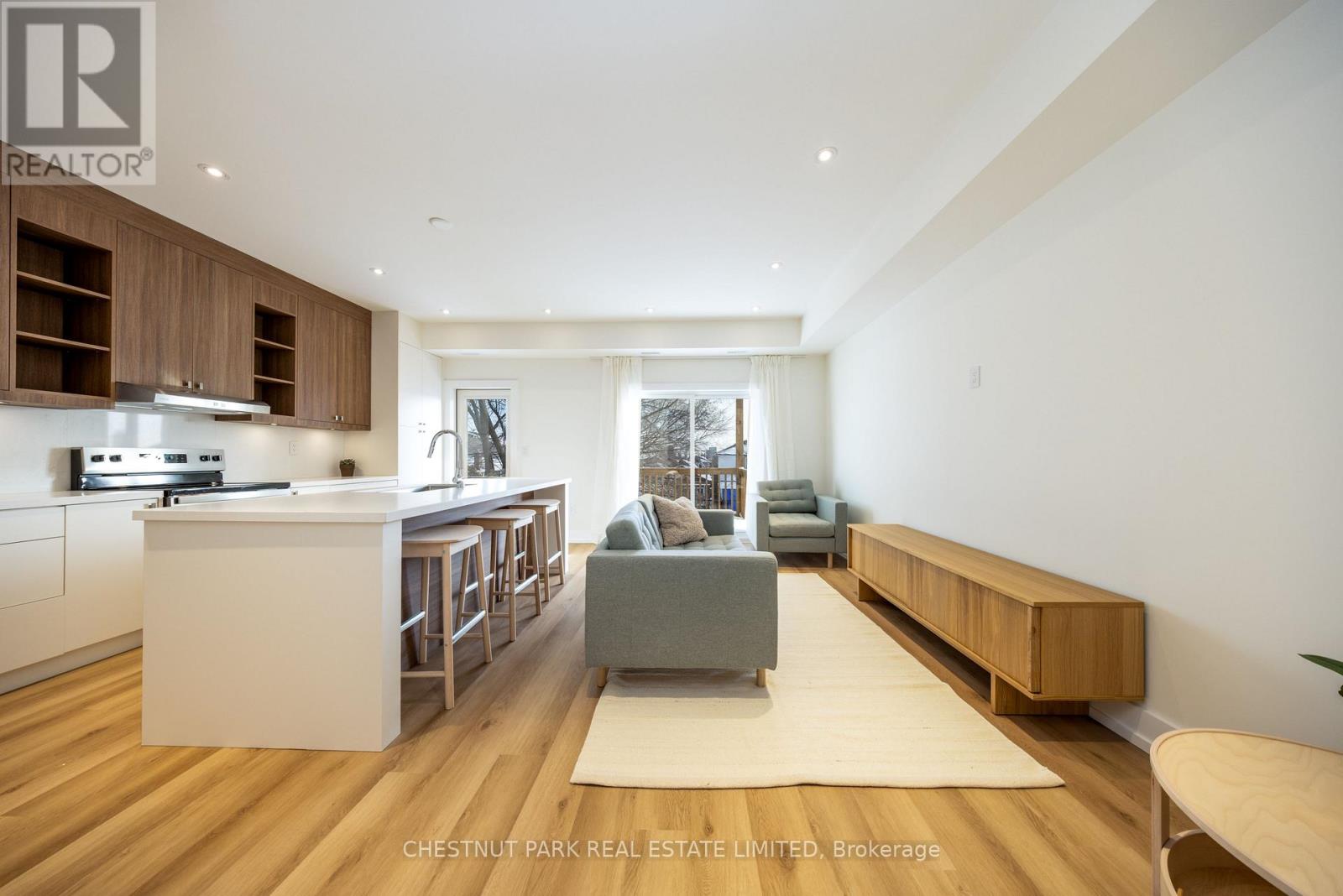 #c - 29 Hatherley Road, Toronto, Ontario  M6E 1V8 - Photo 15 - W12749430