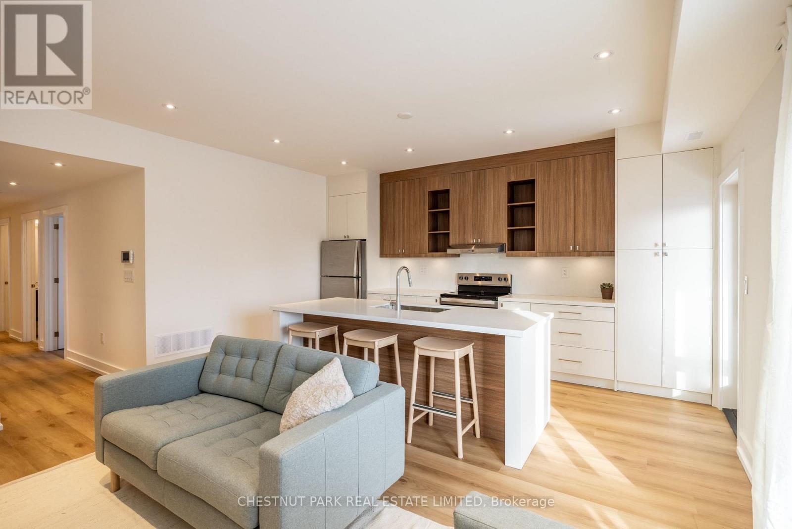 #c - 29 Hatherley Road, Toronto, Ontario  M6E 1V8 - Photo 19 - W12749430