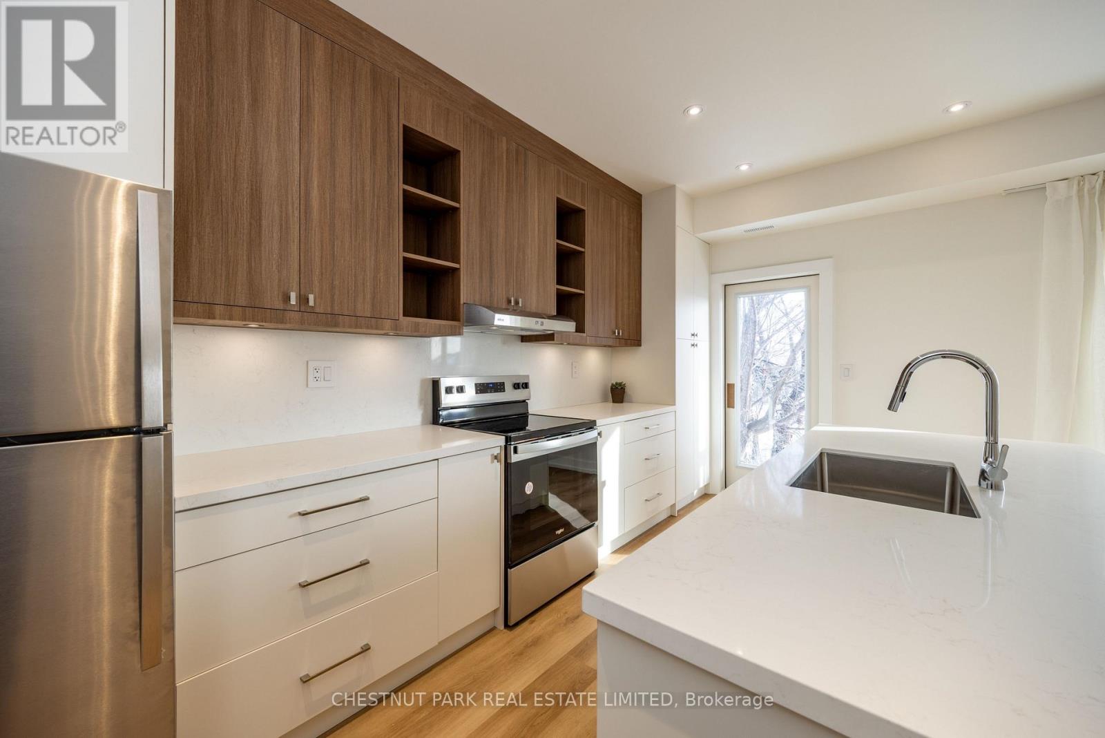 #c - 29 Hatherley Road, Toronto, Ontario  M6E 1V8 - Photo 30 - W12749430