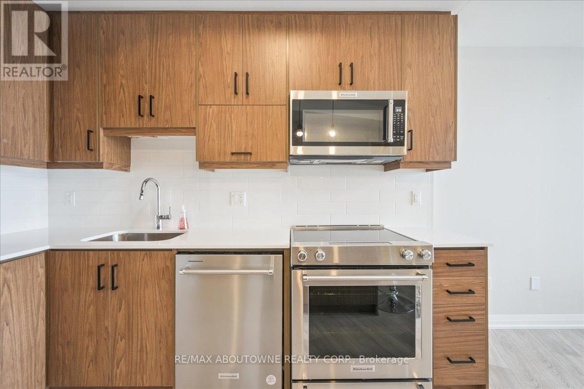 220 - 3006 William Cutmore Boulevard, Oakville, Ontario  L6H 8A4 - Photo 14 - W12749458