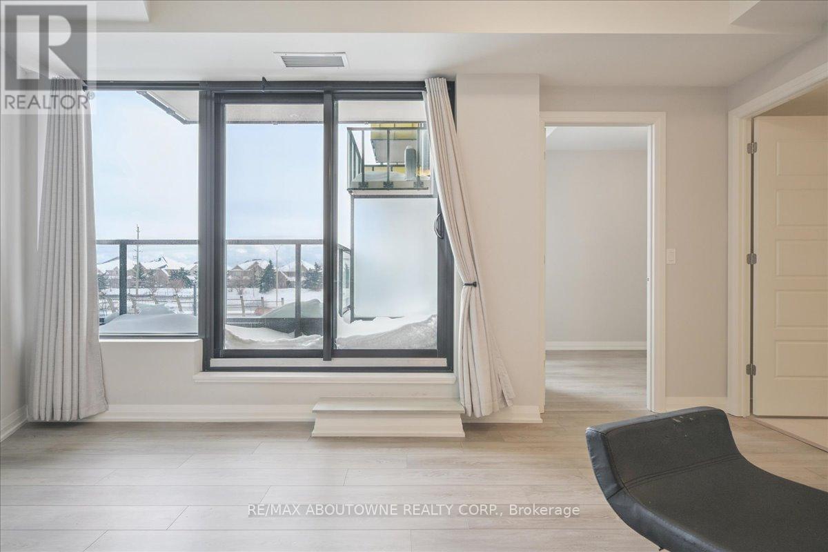 220 - 3006 William Cutmore Boulevard, Oakville, Ontario  L6H 8A4 - Photo 16 - W12749458