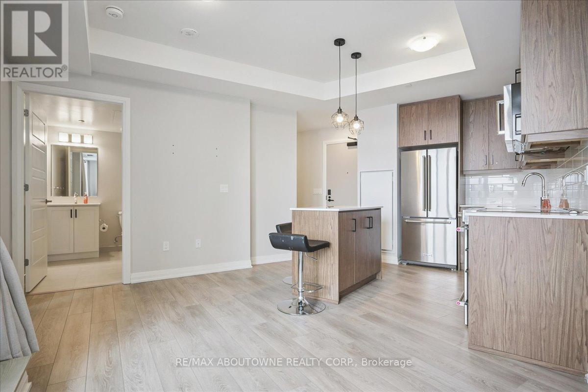 220 - 3006 William Cutmore Boulevard, Oakville, Ontario  L6H 8A4 - Photo 17 - W12749458