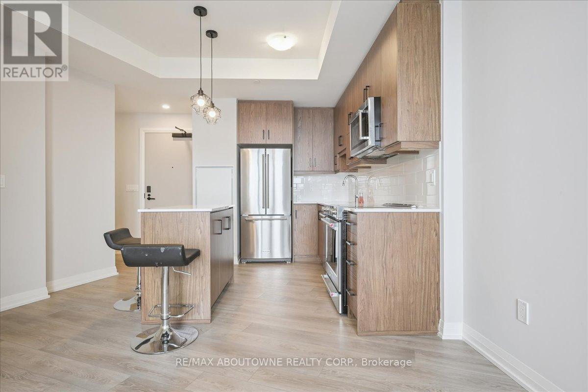 220 - 3006 William Cutmore Boulevard, Oakville, Ontario  L6H 8A4 - Photo 18 - W12749458