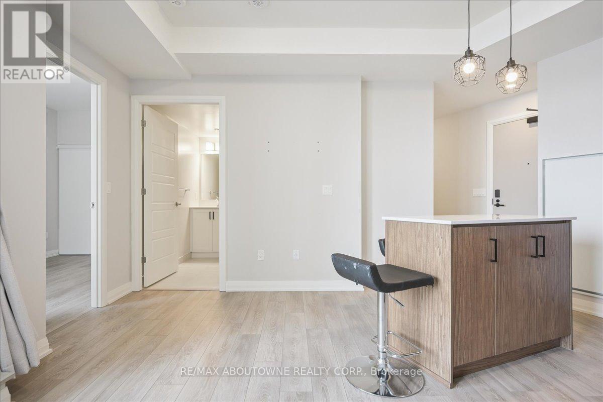 220 - 3006 William Cutmore Boulevard, Oakville, Ontario  L6H 8A4 - Photo 19 - W12749458