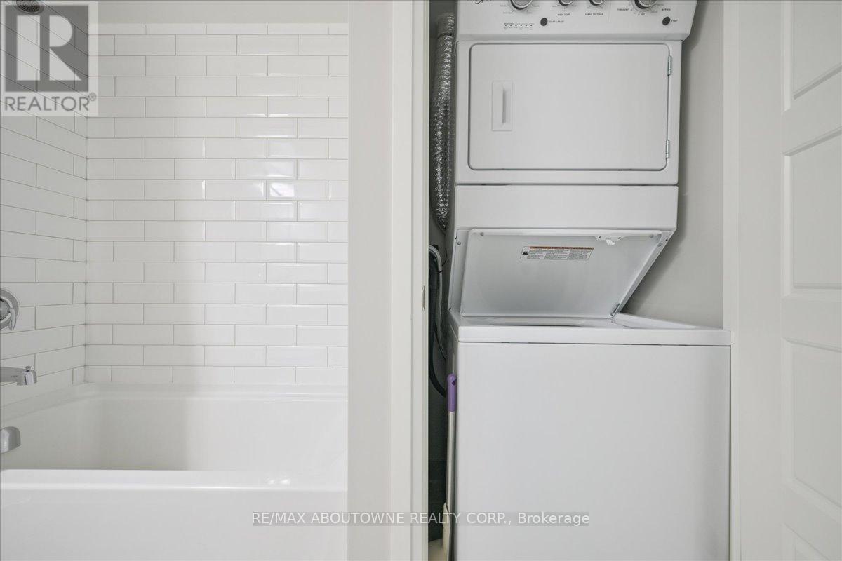 220 - 3006 William Cutmore Boulevard, Oakville, Ontario  L6H 8A4 - Photo 21 - W12749458