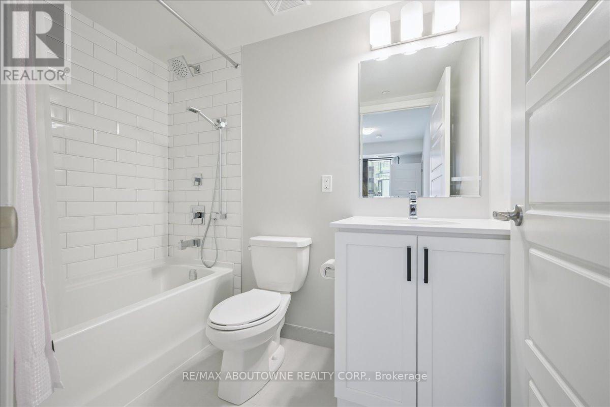 220 - 3006 William Cutmore Boulevard, Oakville, Ontario  L6H 8A4 - Photo 23 - W12749458