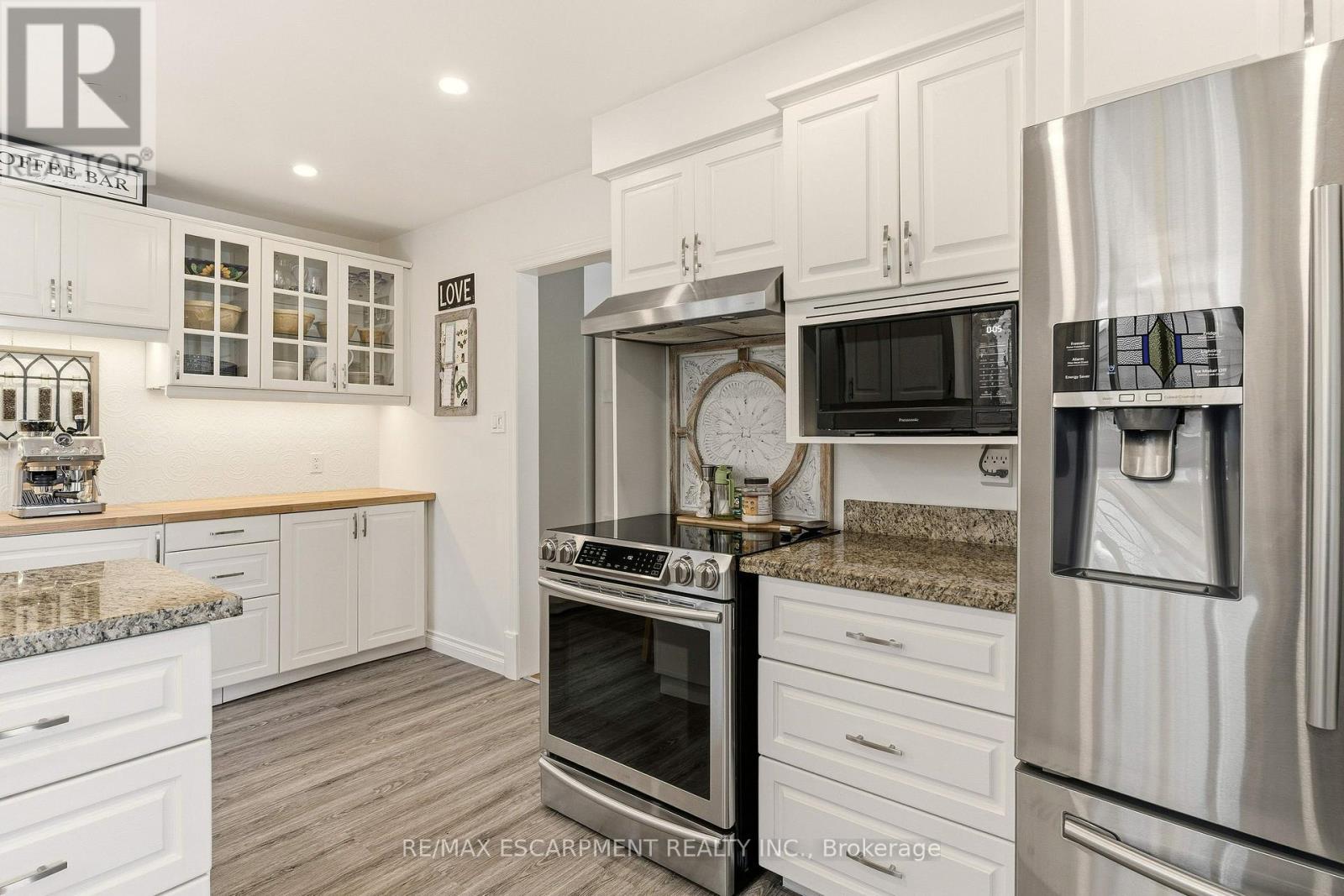 566 Lani Crescent, Burlington, Ontario  L7N 2Y4 - Photo 17 - W12749470