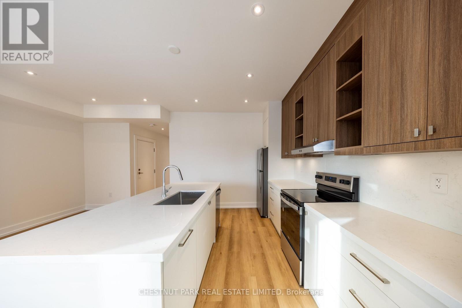 #d - 29 Hatherley Road, Toronto, Ontario  M6E 1V8 - Photo 12 - W12749472