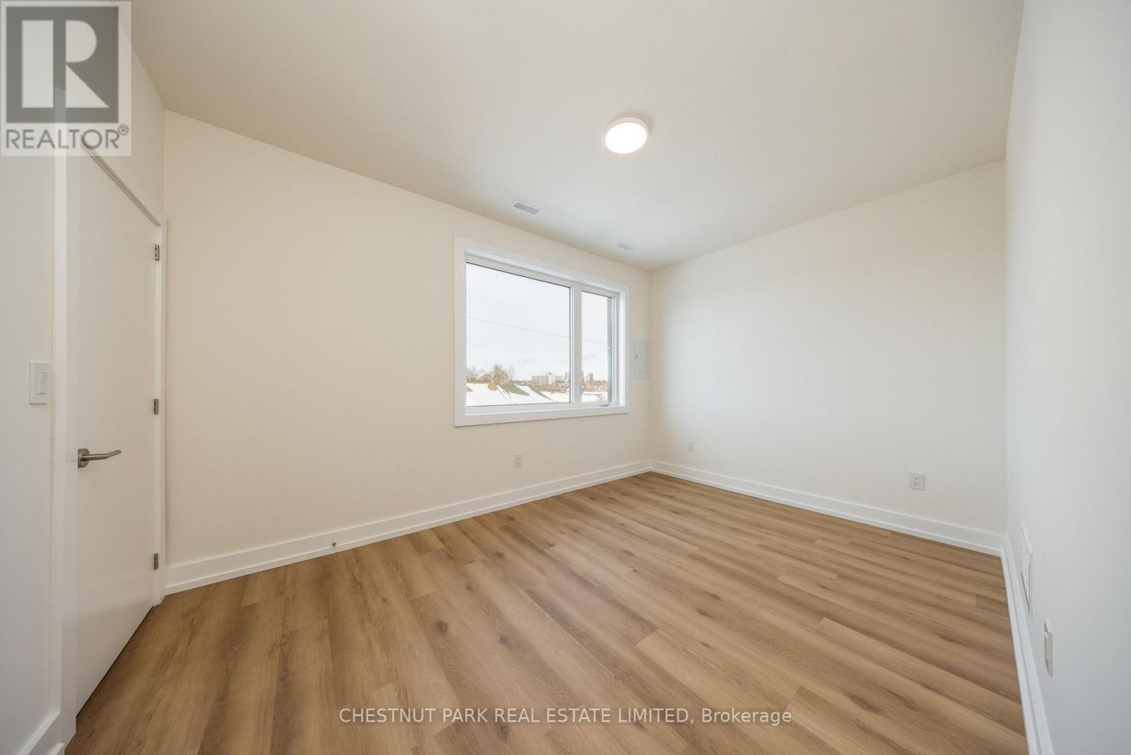 #d - 29 Hatherley Road, Toronto, Ontario  M6E 1V8 - Photo 32 - W12749472