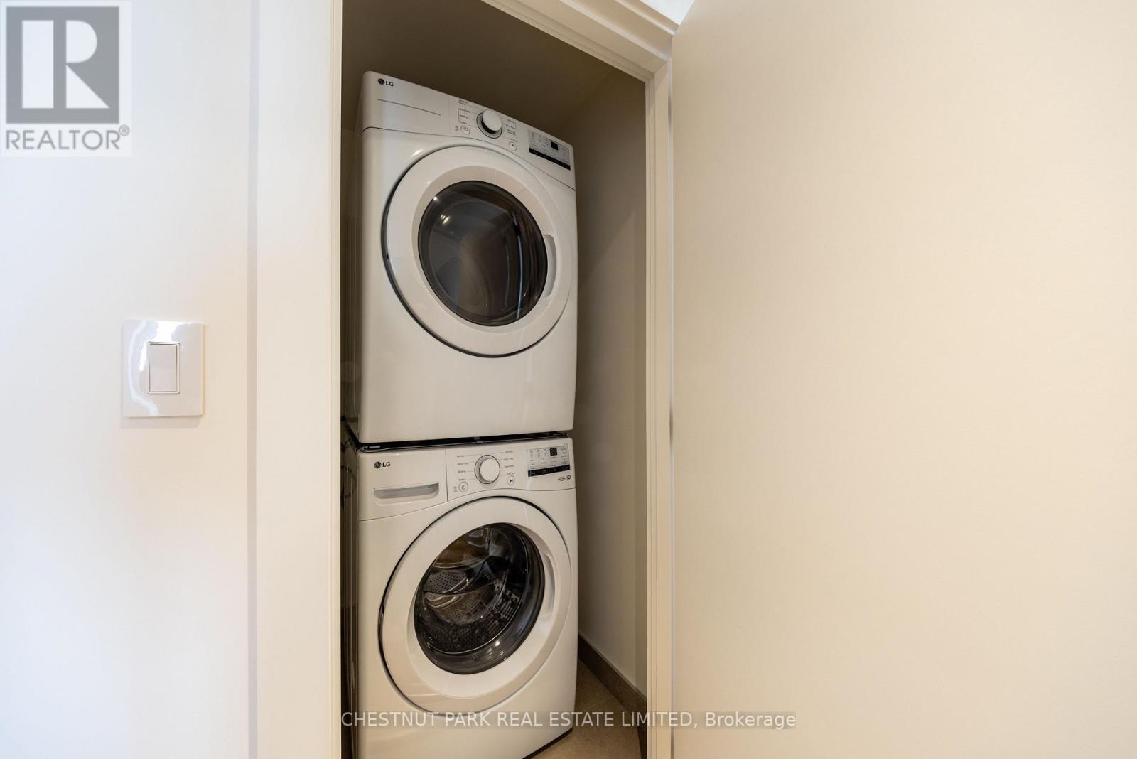 #d - 29 Hatherley Road, Toronto, Ontario  M6E 1V8 - Photo 38 - W12749472